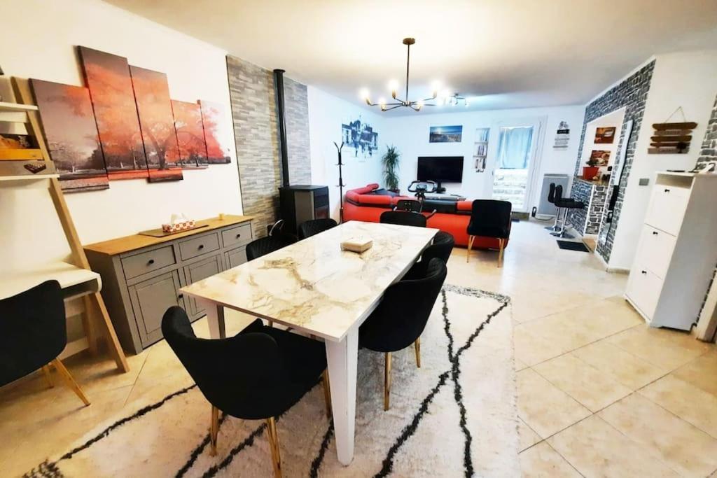 Villa Confortable Avec Jacuzzi A Chevannes Chevannes  Экстерьер фото