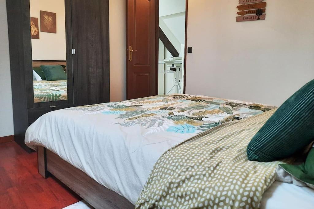 Villa Confortable Avec Jacuzzi A Chevannes Chevannes  Экстерьер фото